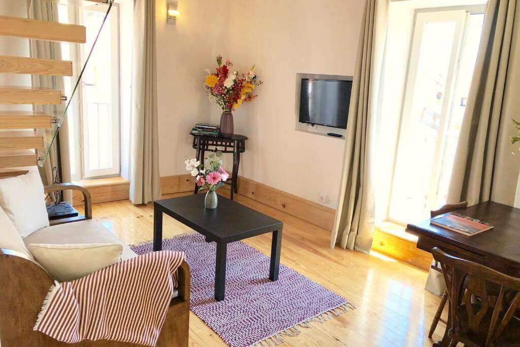 32 Top - Center Of Lisbon Duplex Apartment, Barrio Alto Экстерьер фото